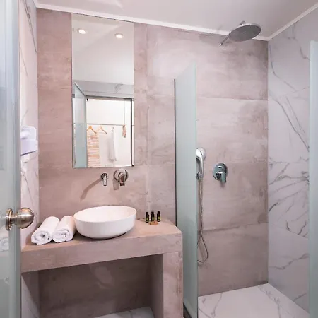 Acron 利迈纳里亚